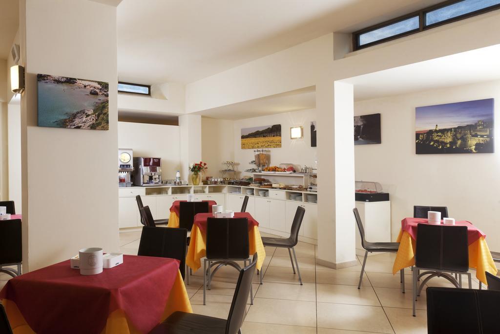 Hotel Corallo Albinia Exterior photo