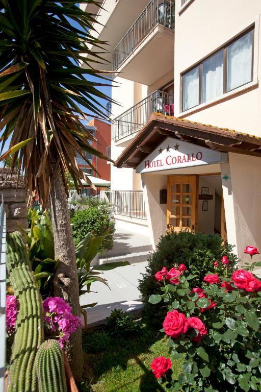 Hotel Corallo Albinia Exterior photo